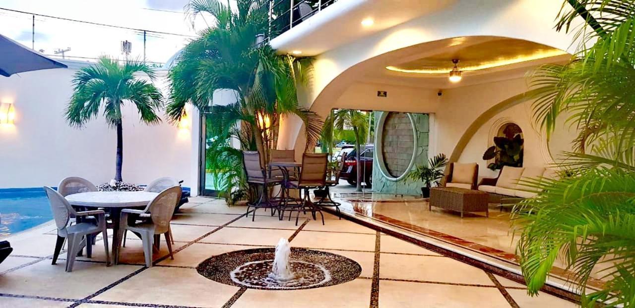 Hotel Blue Star Cancún Exterior foto